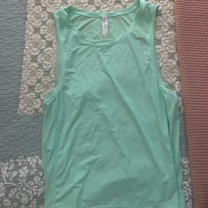 LULULEMON MUSCLE TANK SIZE 6